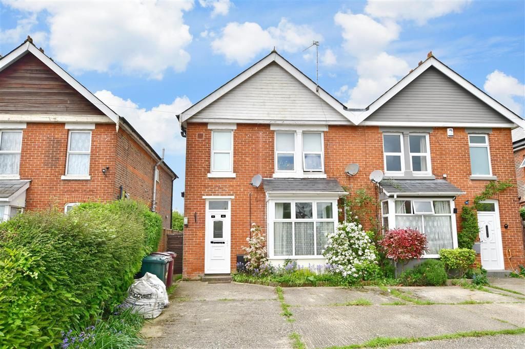 2 bed flat for sale in Stein Road, Southbourne, Hampshire PO10 Zoopla