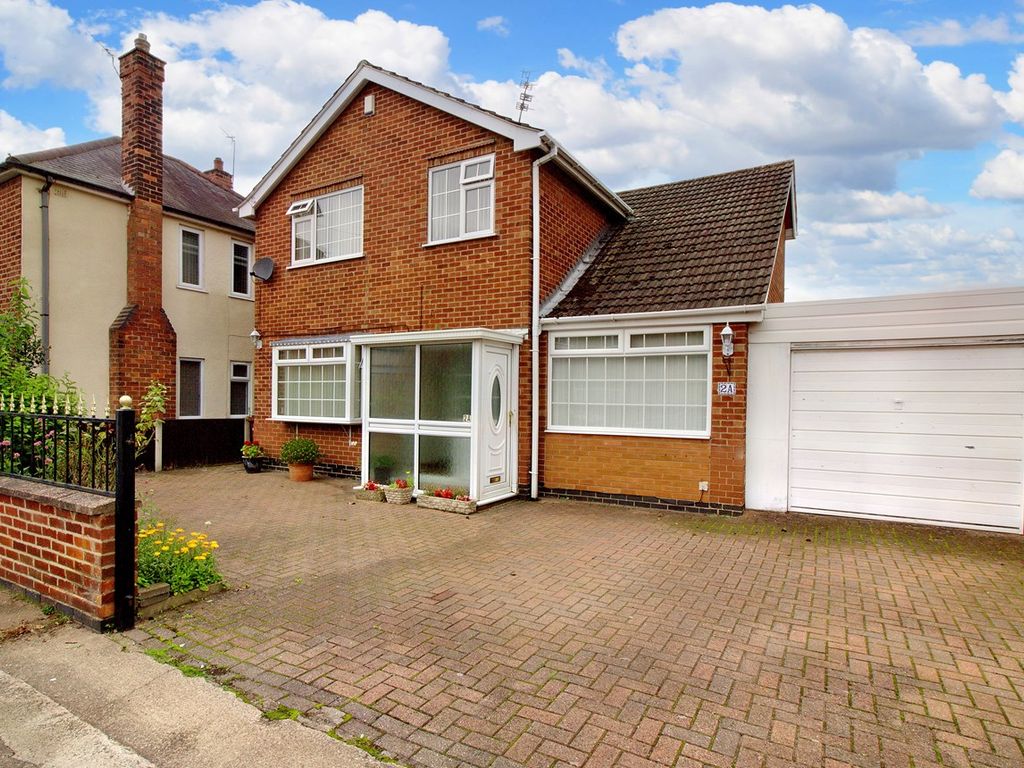 5 bed detached house for sale in Carlton Road, Long Eaton, Nottingham
