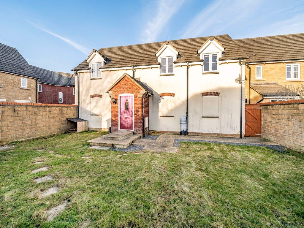 2 bed flat for sale in Lower Meadow, Ilminster, Somerset TA19 Zoopla