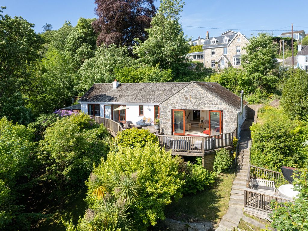 3 bed detached bungalow for sale in St. Brides Hill, Saundersfoot SA69