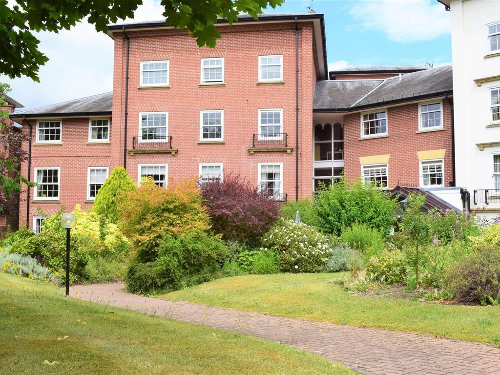 1 bed flat for sale in St. Lane North, Worcester WR1, £60,000