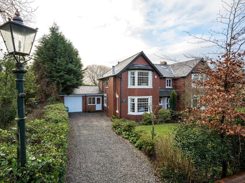 4 bed semidetached house for sale in Reedley Drive, Burnley BB10 Zoopla