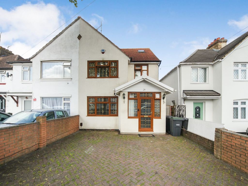 4 bed semidetached house for sale in Atherstone Road, Luton LU4 Zoopla