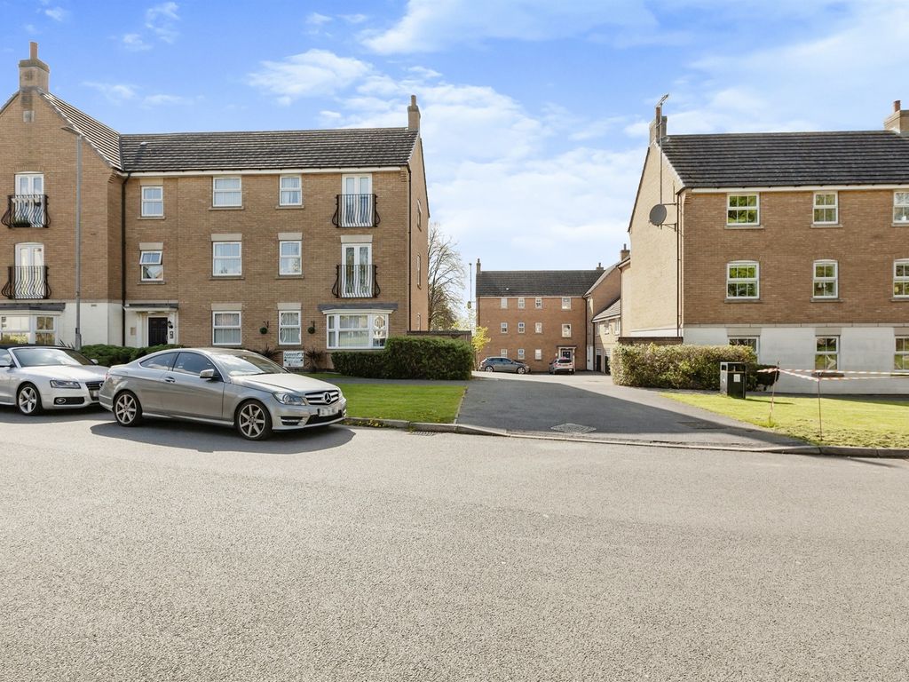 2 bed property for sale in Malsbury Avenue, Scraptoft, Leicester LE7