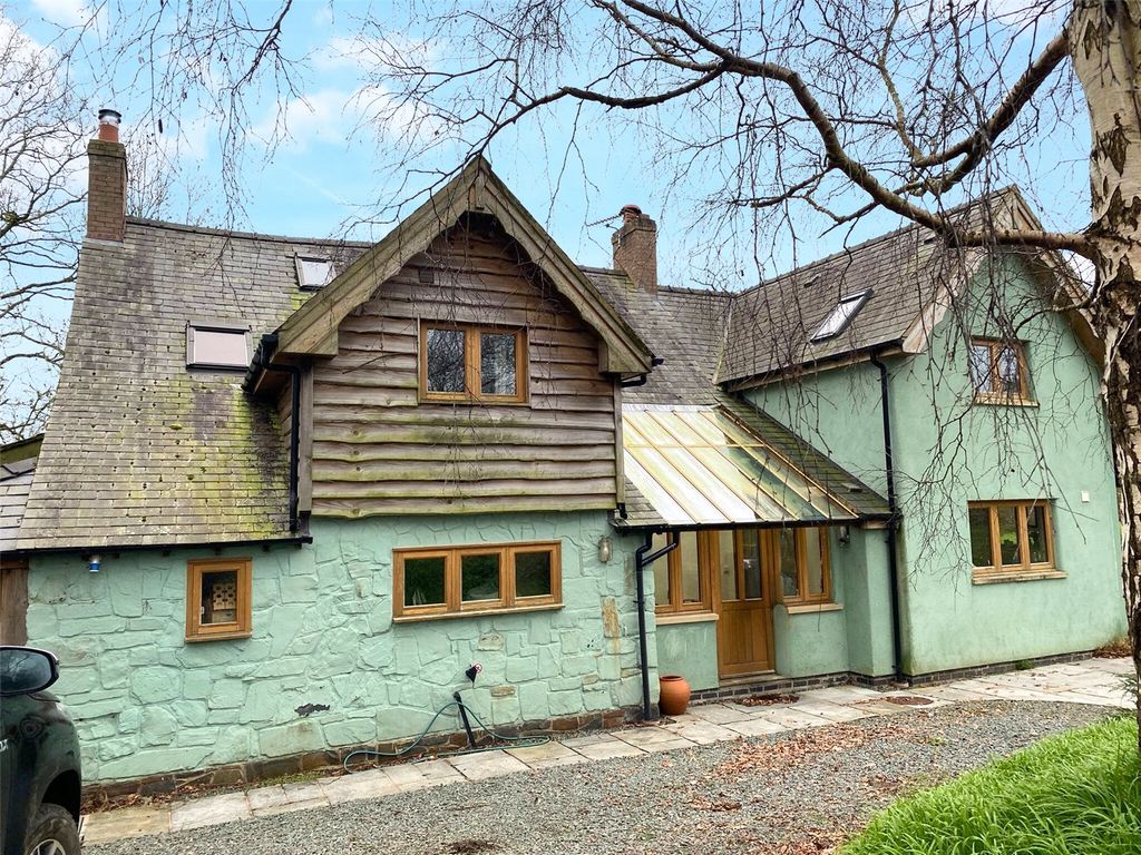 4 bed detached house to rent in Llanfechain, Powys SY22, £1,500 pcm