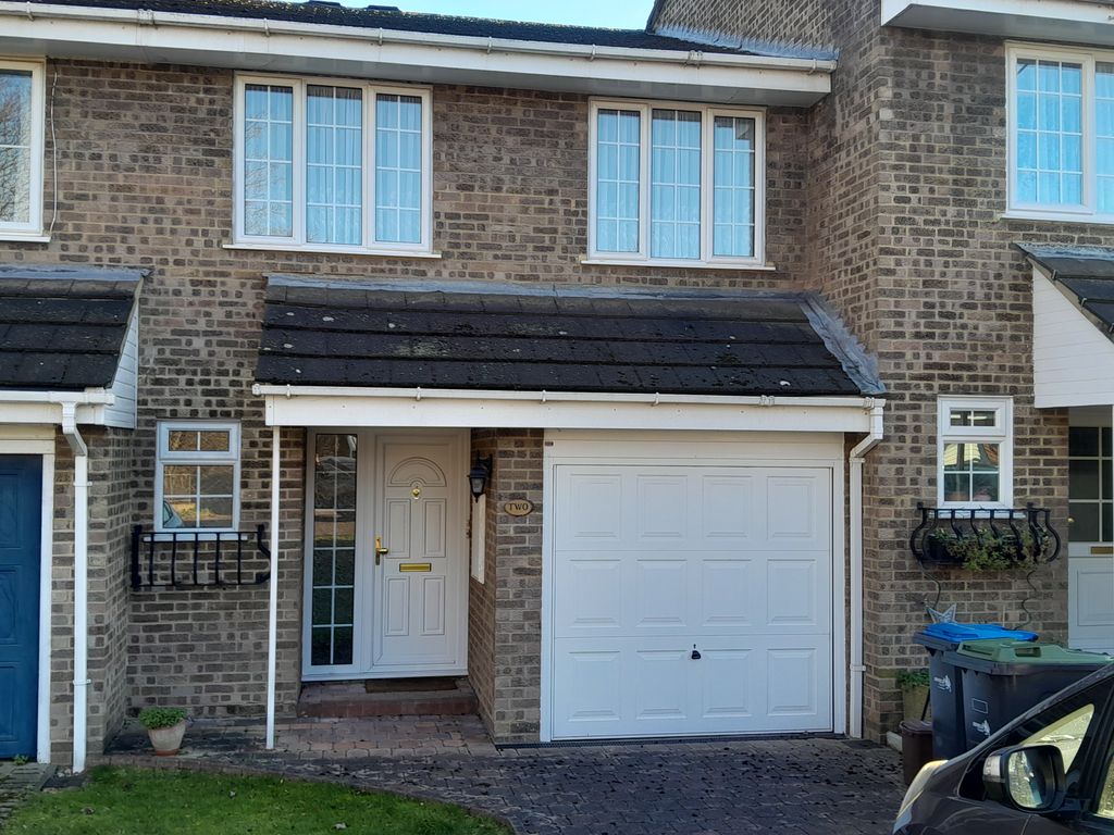 4 bed terraced house for sale in Aldbury Mews, London N9, £525,000 Zoopla