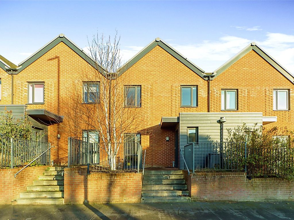 3 bed terraced house for sale in Gloucester Road North, Filton, Bristol