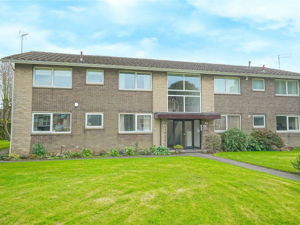 2 bed flat for sale in Moss Close, Wickersley, Rotherham, South