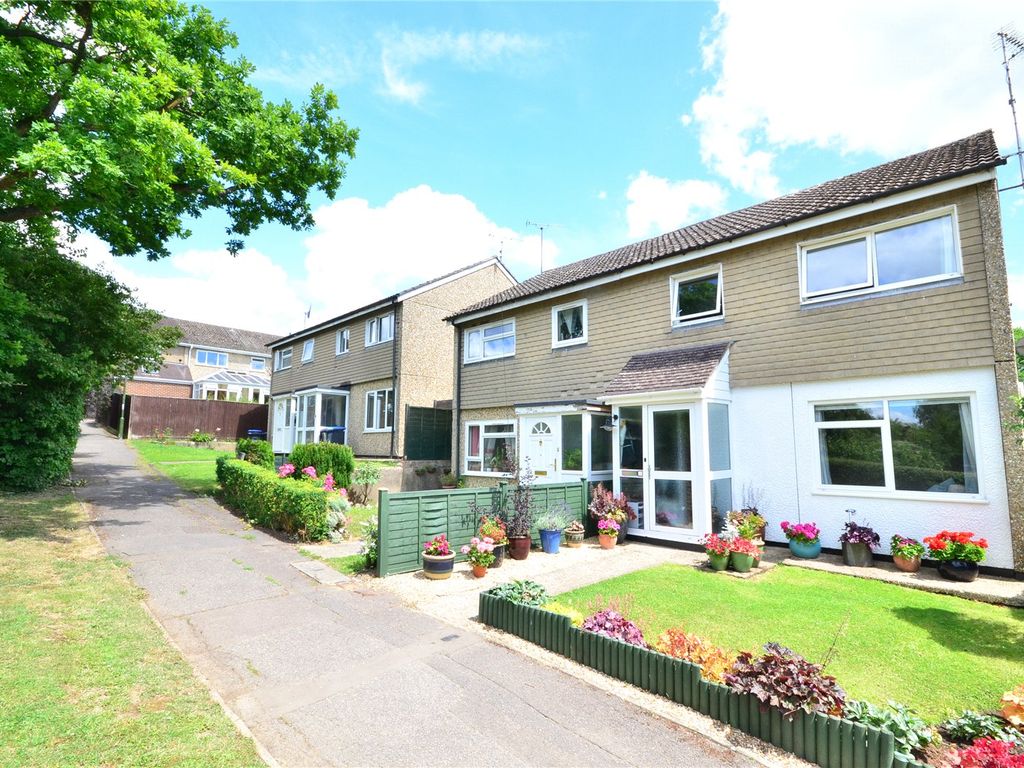3 bed semidetached house for sale in East Grinstead, West Sussex RH19
