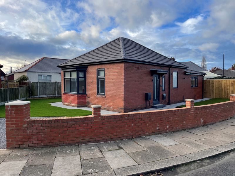 3 bed detached bungalow for sale in Elmwood Crescent, Walkerville