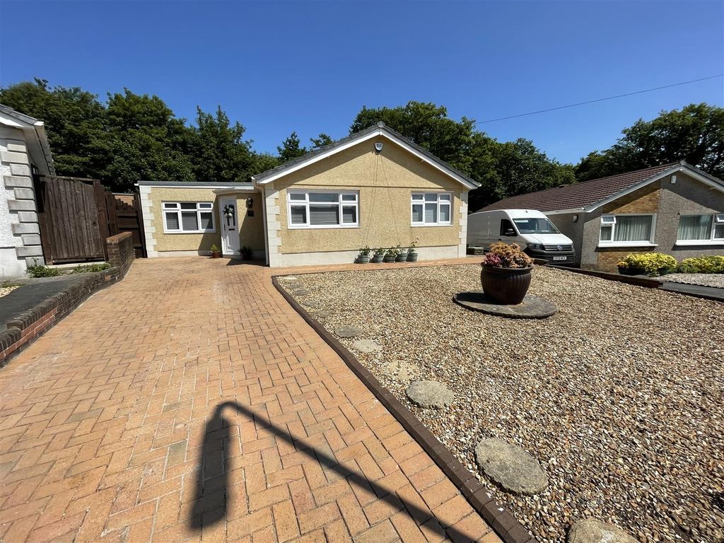 3 bed detached bungalow for sale in Bryncatwg, Cadoxton, Neath SA10