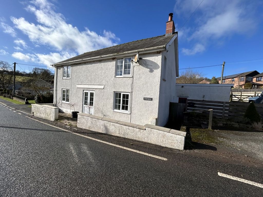 3 bed detached house for sale in Pwllgloyw, Brecon LD3, £420,000 Zoopla