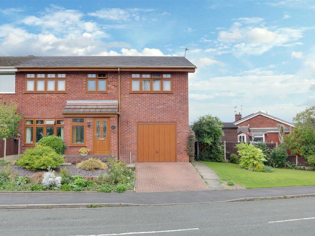 4 bed semidetached house for sale in Stephens Way, Bignall End, Stoke