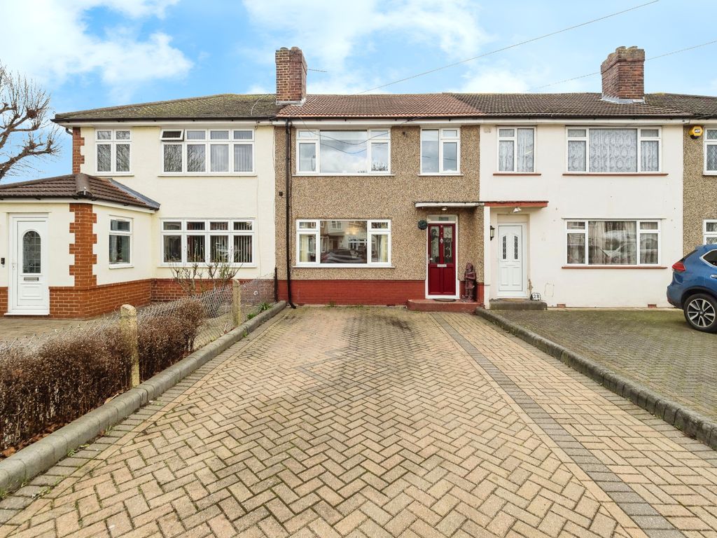 3 bed terraced house for sale in Spring Gardens, Hornchurch RM12, £
