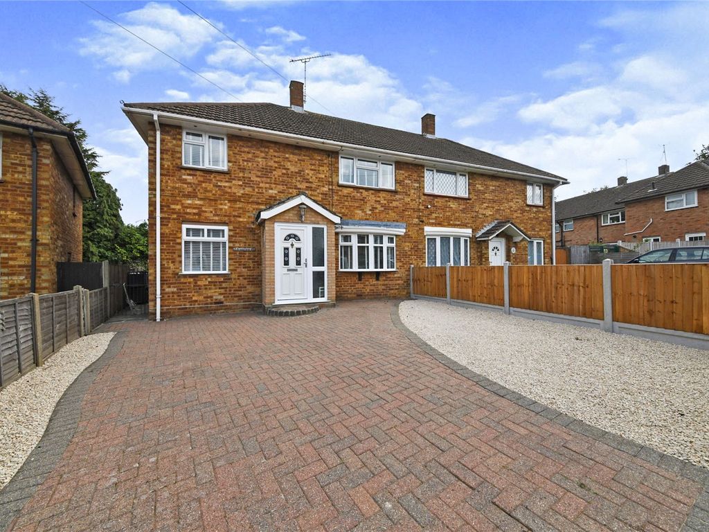 3 bed semidetached house for sale in Brookfield Close, Hutton
