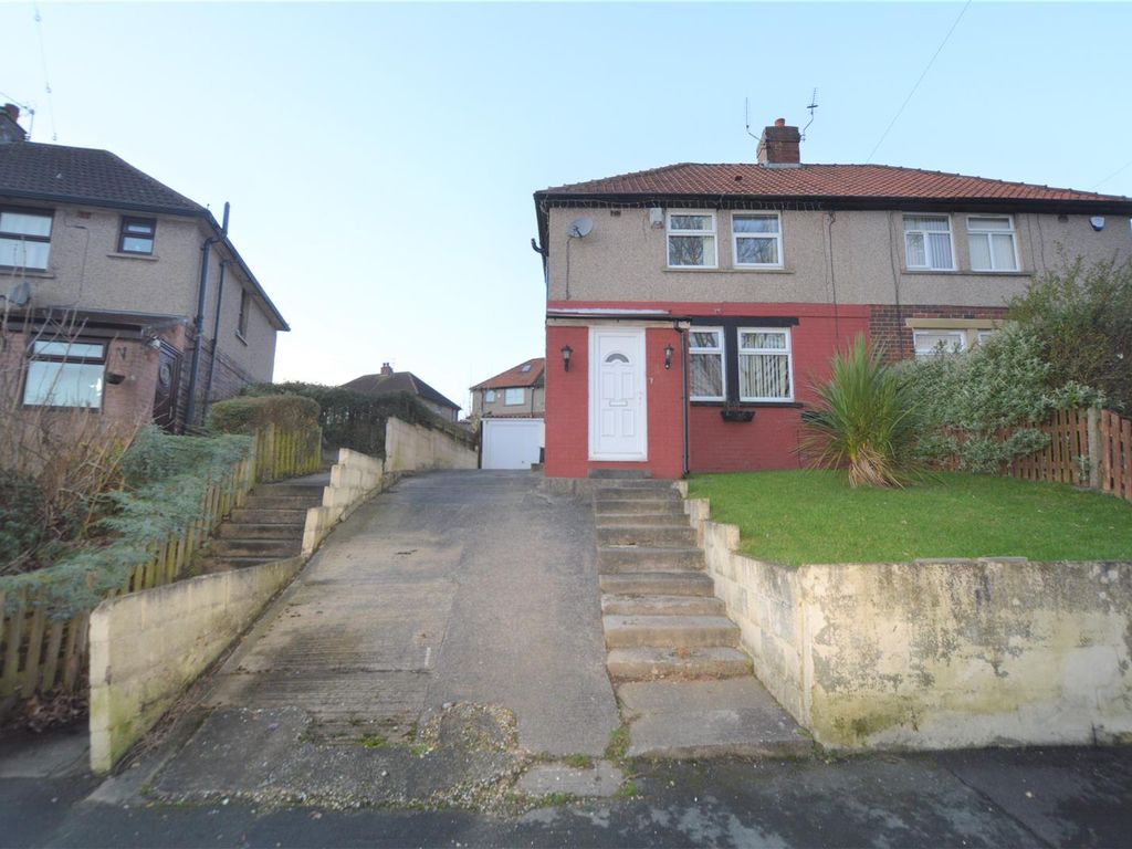 3 bed semidetached house to rent in North Cliffe Avenue, Thornton, Bradford BD13, £750 pcm Zoopla