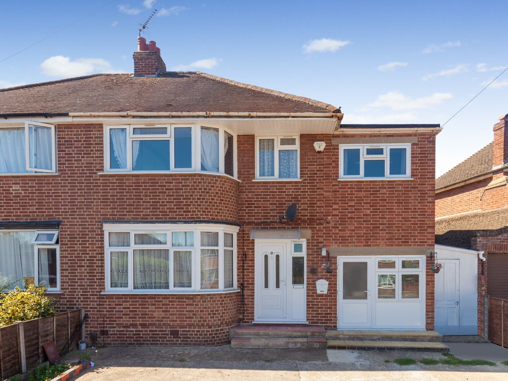 4 bed semidetached house for sale in Poplar Grove, Kennington, Oxford