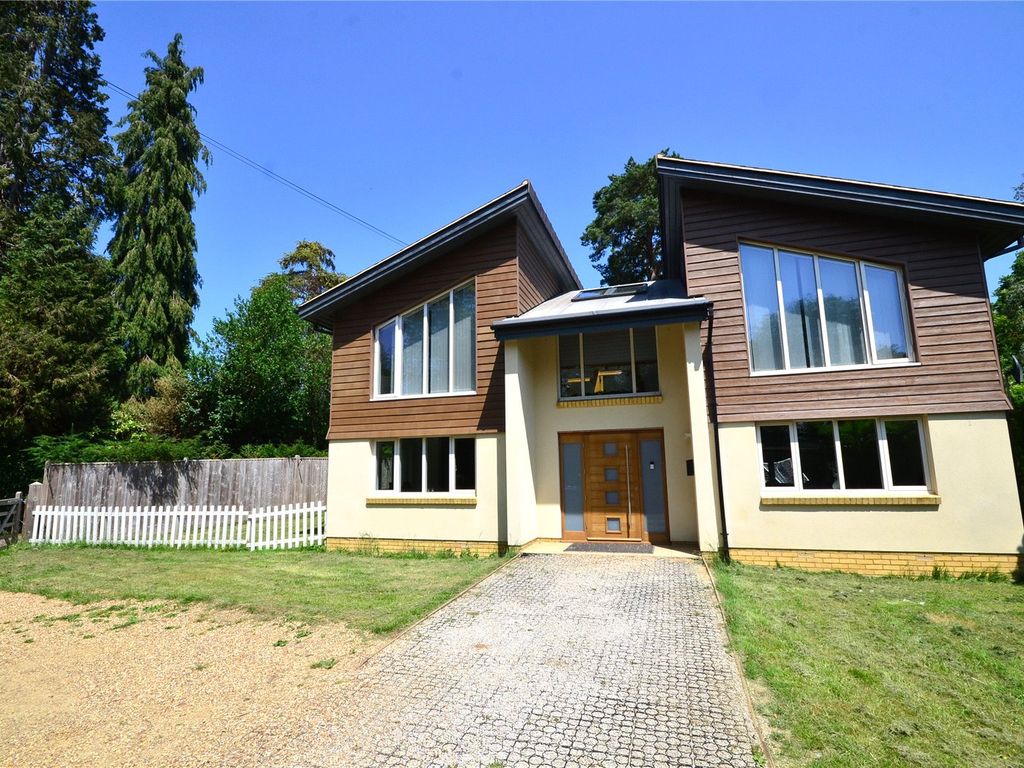4 bed detached house for sale in Lewes Road, East Grinstead, West