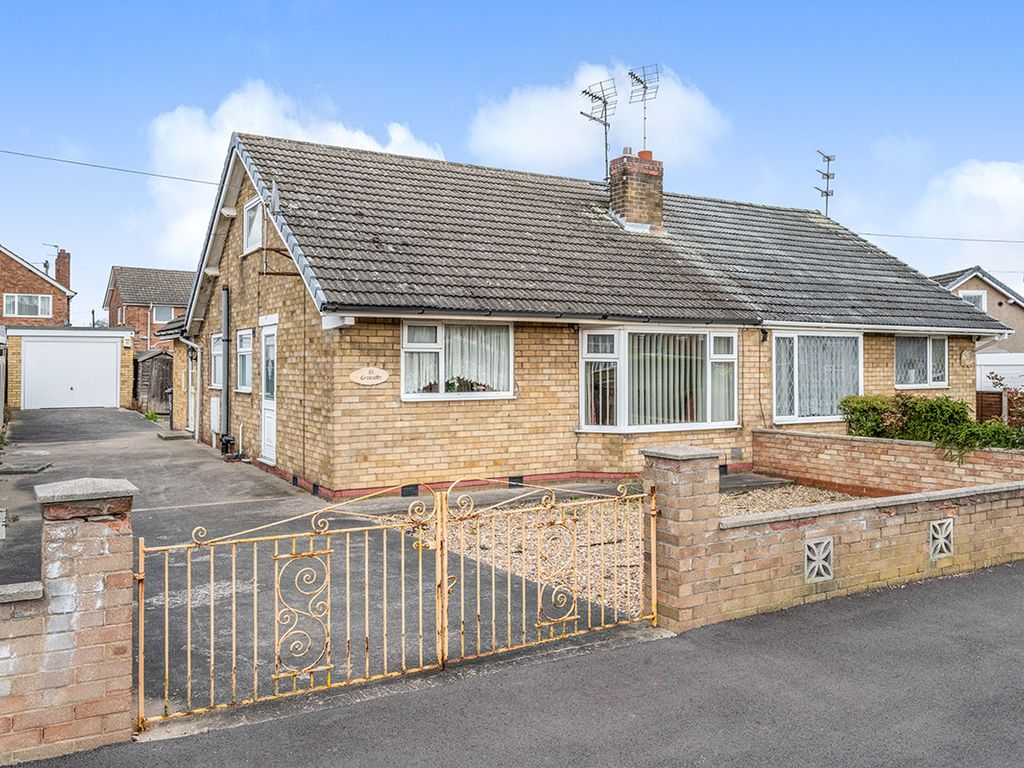 2 bed bungalow for sale in Croft Road, Balby, Doncaster, South