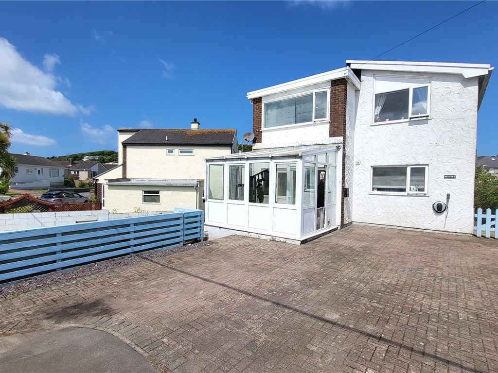3 bed detached house for sale in Old School Road, Holyhead, Isle Of