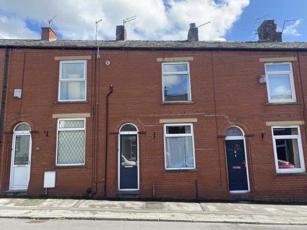 2 bed terraced house for sale in Church Street, Royton, Oldham OL2 Zoopla