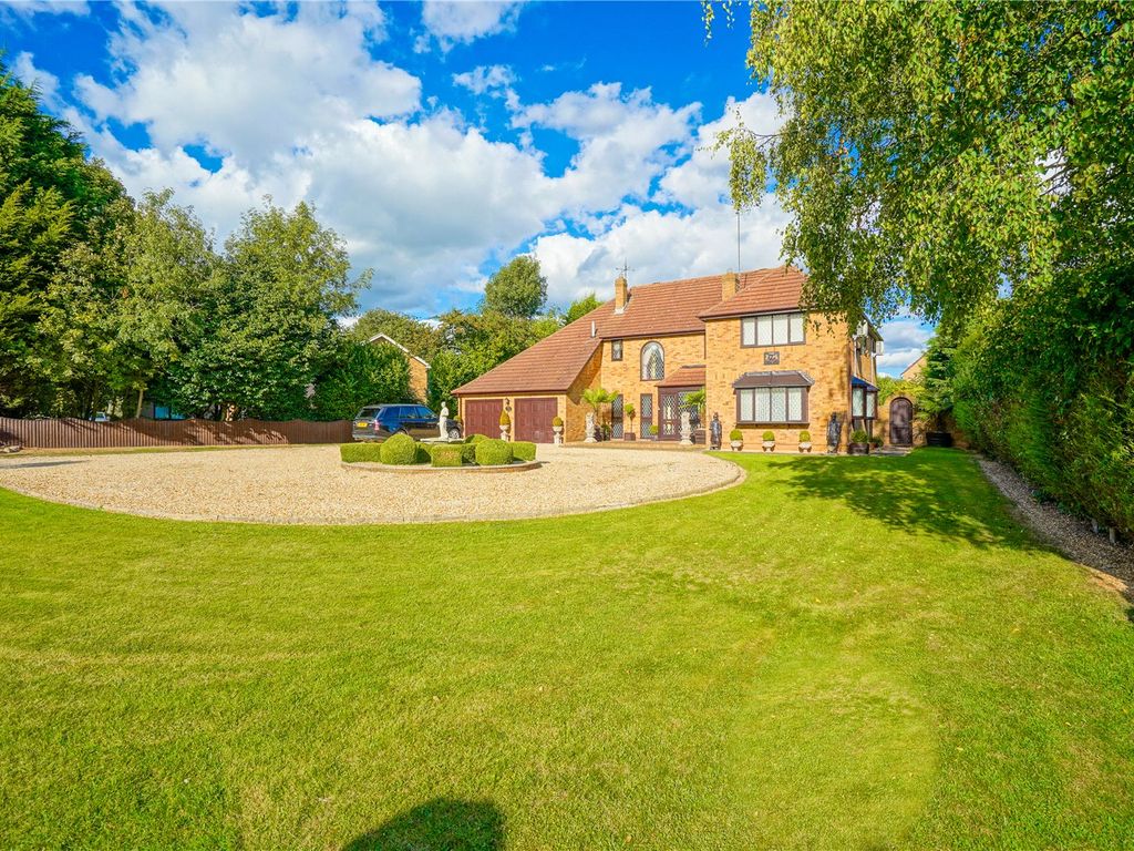 4 bed detached house for sale in Green Arbour Road, Thurcroft