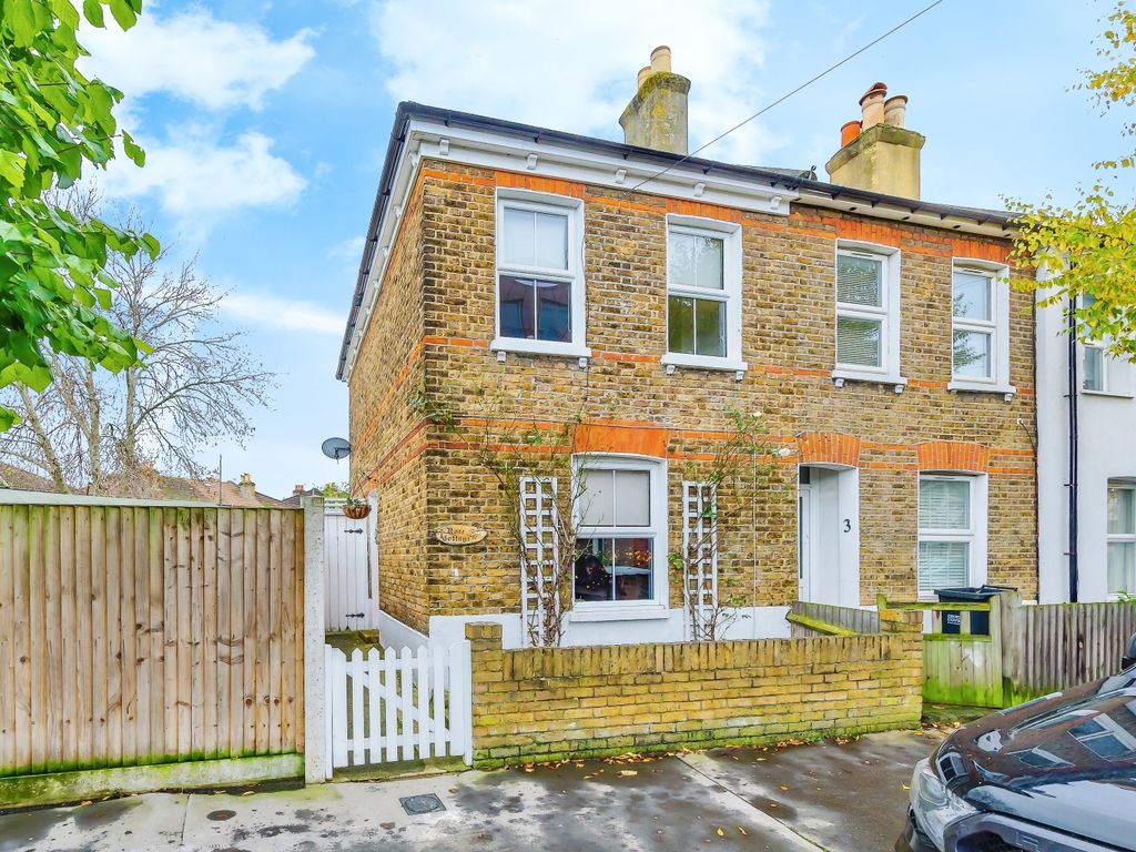 2 bed end terrace house for sale in Northbrook Road, Croydon, Surrey