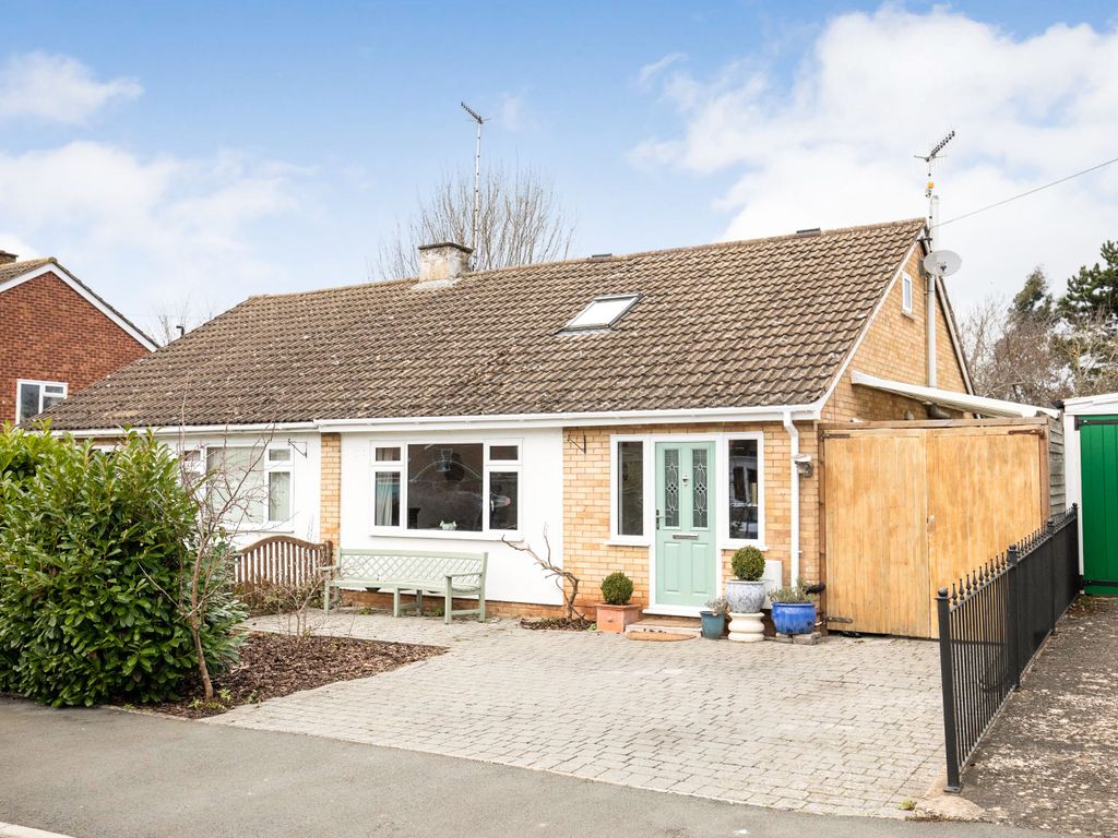 3 bed semidetached house for sale in Waterloo Crescent, BidfordOn