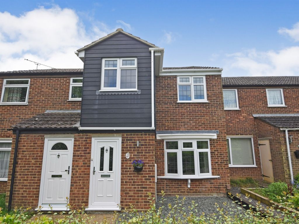 Peggotty Close, Chelmsford CM1  