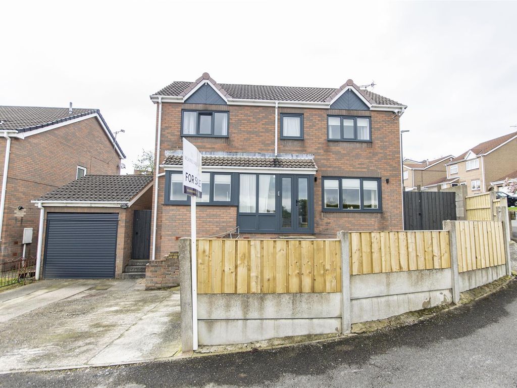 4 bed detached house for sale in Ridgedale Road, Bolsover, Chesterfield