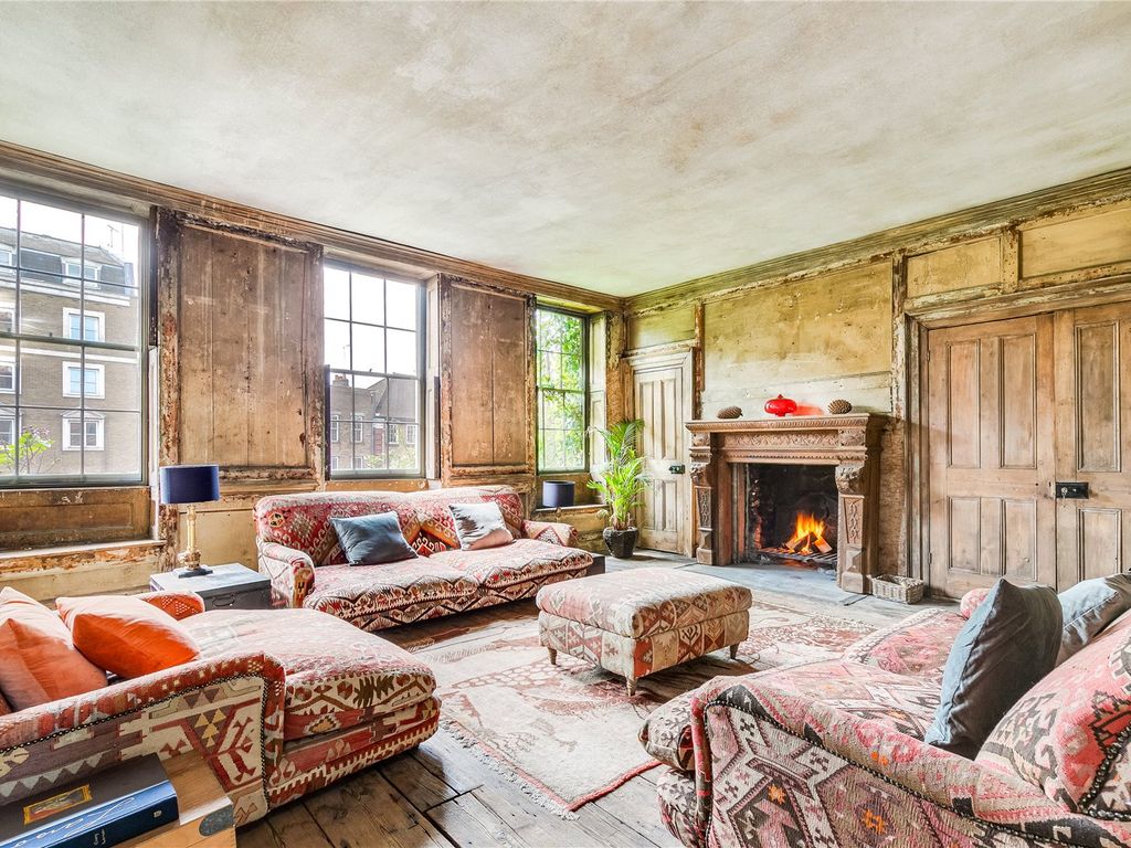 6 bed terraced house for sale in Mile End Road, Stepney Green, London