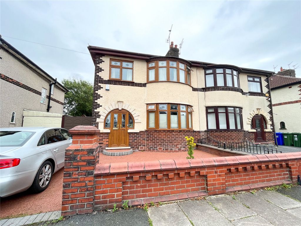 3 bed semidetached house for sale in Rose Hill Road, AshtonUnderLyne