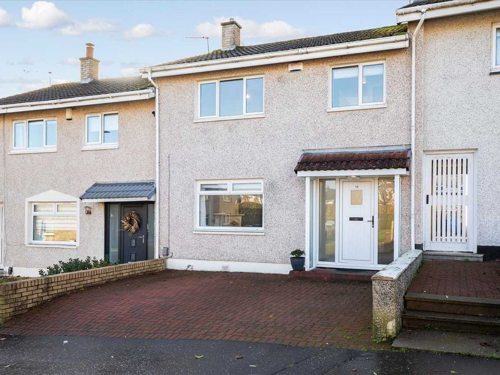 3 bed terraced house for sale in Kimberley Gardens, Westwood, East