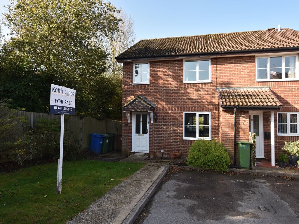 3 bed end terrace house for sale in Angel Place, Binfield RG42, £