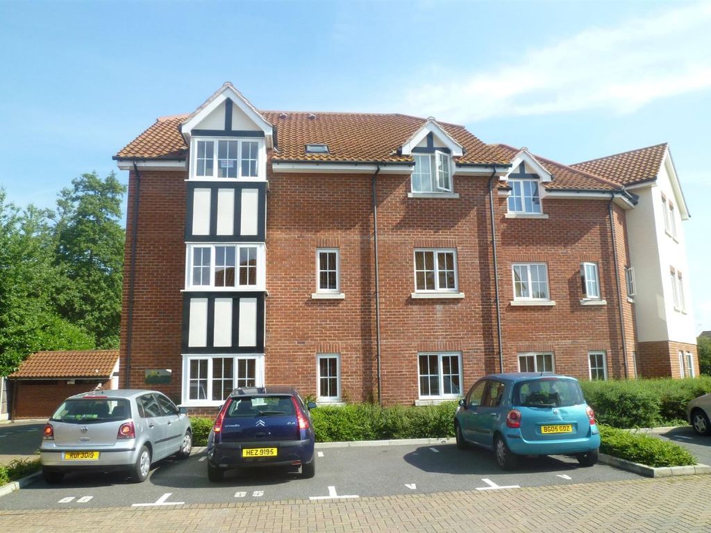 1 bed flat to rent in The Granary, Stanstead Abbotts, Ware SG12 Zoopla