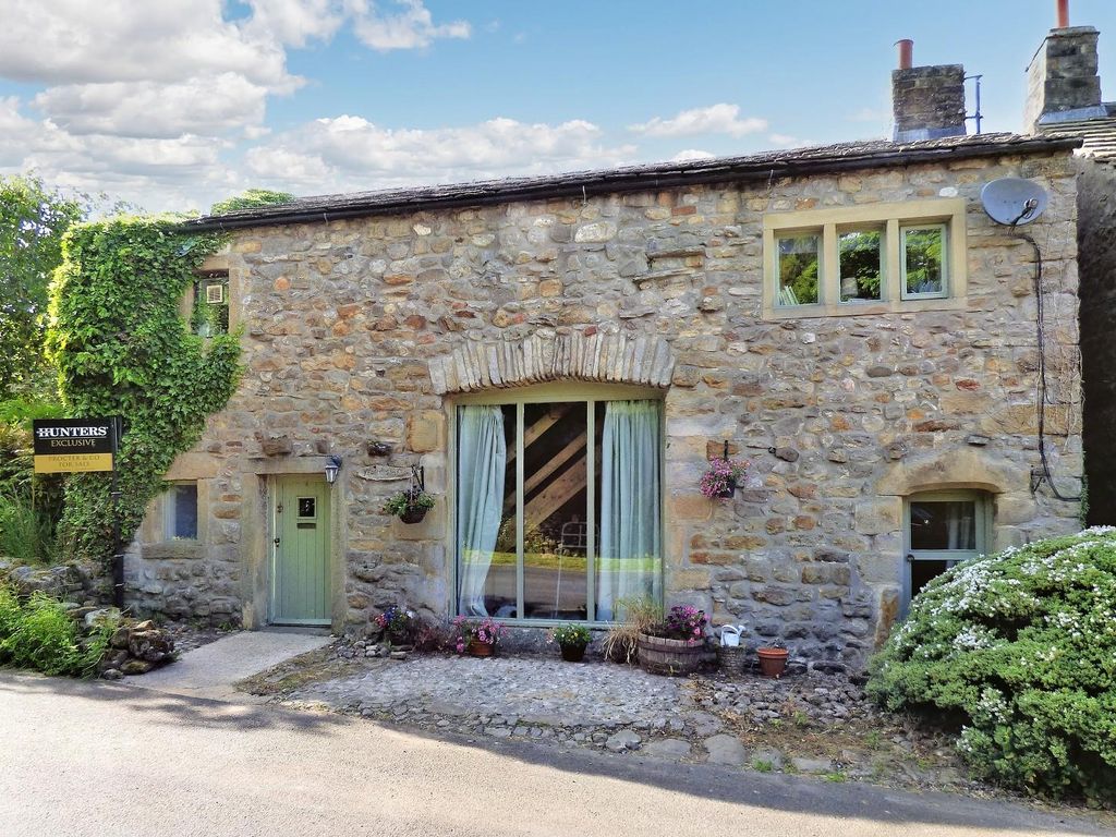 4 bed detached house for sale in Kirkby Malham, Skipton BD23, £425,000