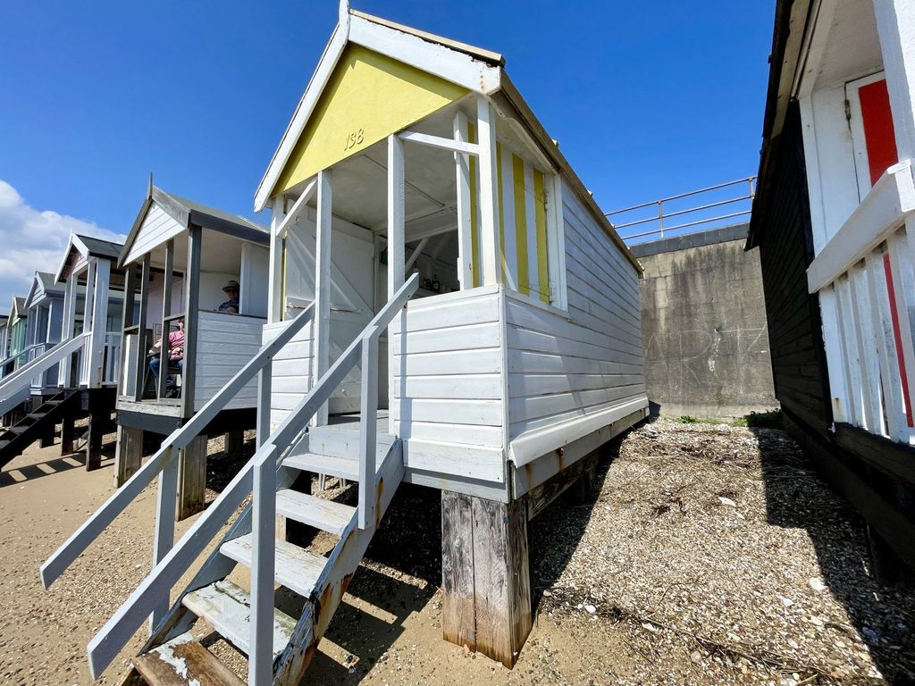 Detached house for sale in Beach Hut 138, Thorpe Esplanade, Thorpe Bay, Essex SS1, £80,000 Zoopla