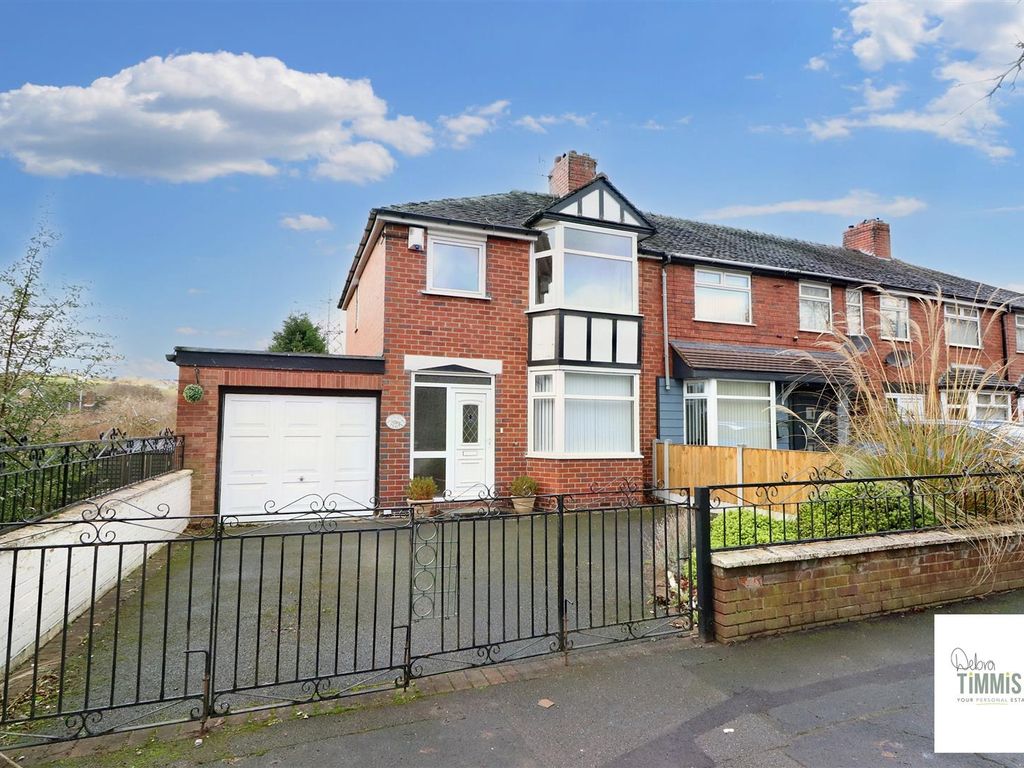 3 bed town house for sale in Leek Road, Abbey Hulton, StokeOnTrent