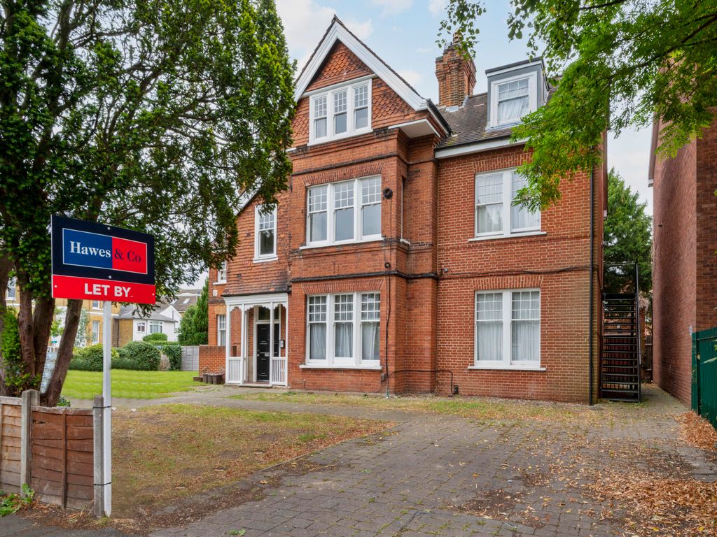 Studio to rent in Milford Court, 15 King Charles Road, Surbiton KT5, £