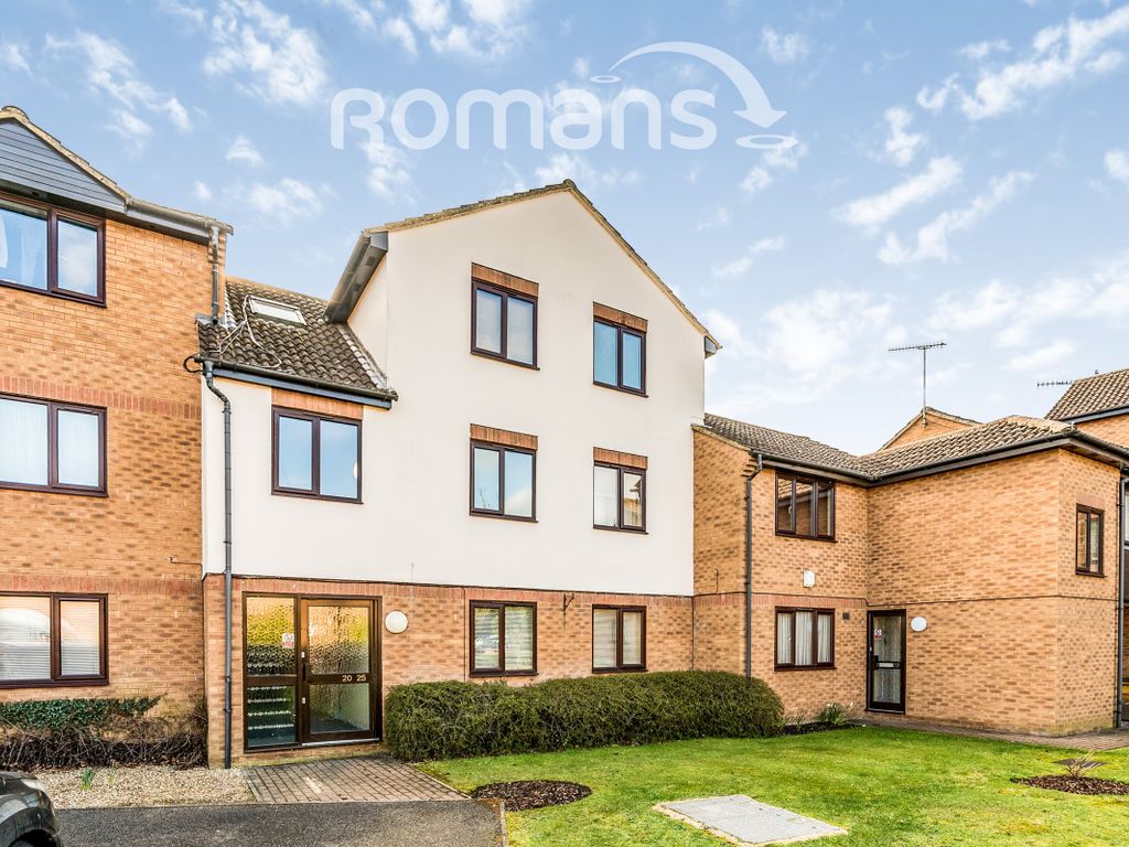 1 bed flat to rent in Knaves Hollow, Wooburn Moor, High HP10, £