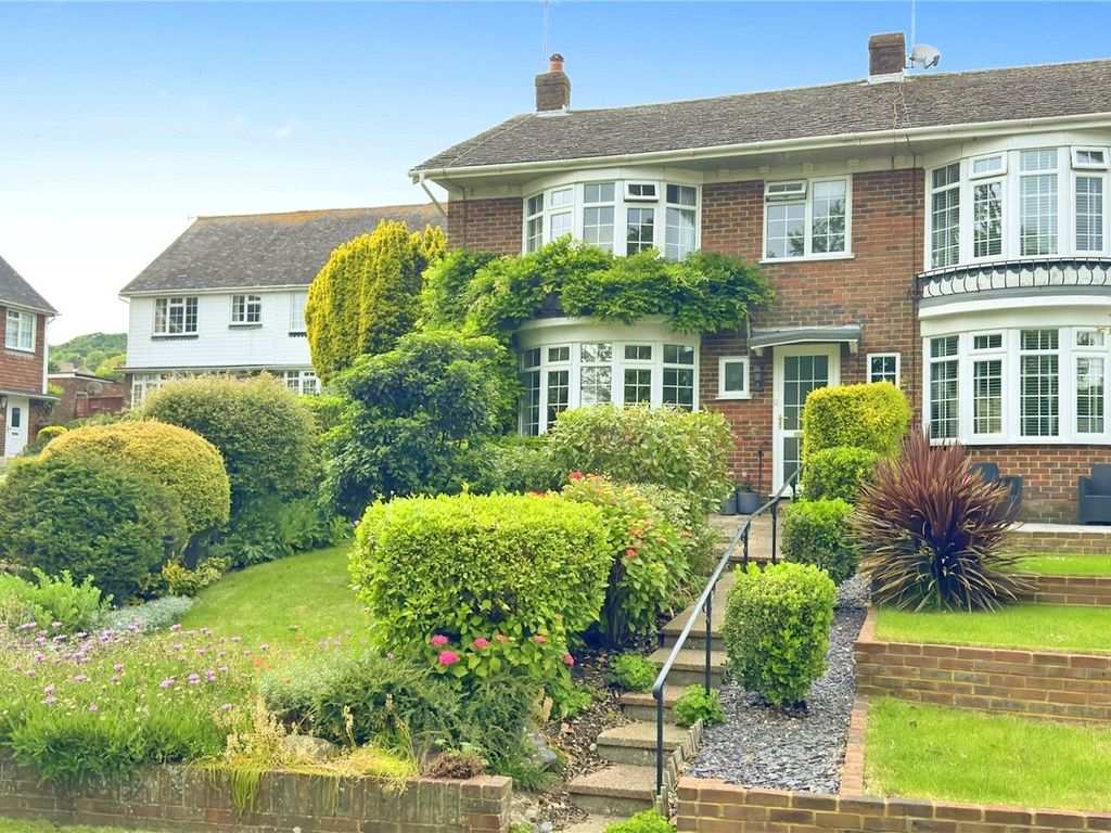 3 bed end terrace house for sale in The Moorings, Lancing, West Sussex