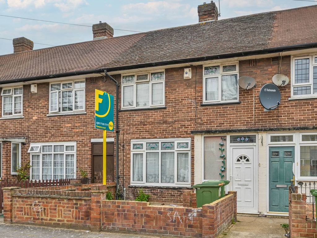 3 bed terraced house for sale in Pollard Close, Canning Town, London E16 Zoopla