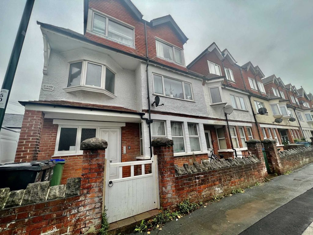 Studio to rent in Linden Road, Bognor Regis PO21, £650 pcm Zoopla