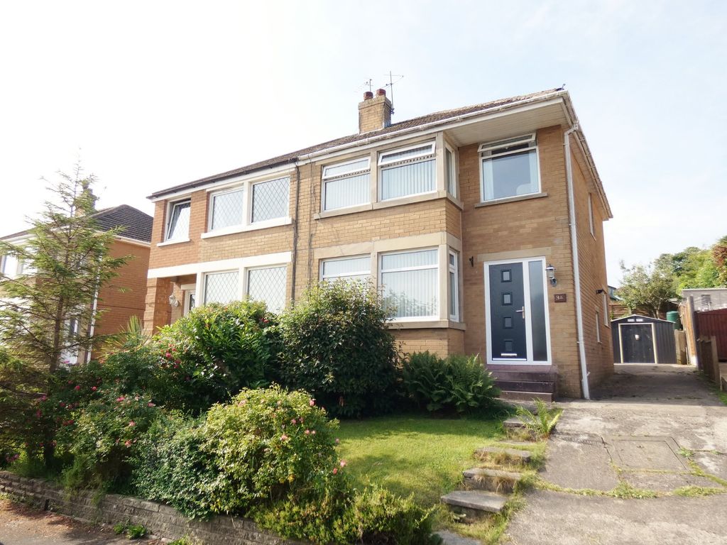 3 bed semidetached house to rent in Hillside Avenue, Kirkham, Preston