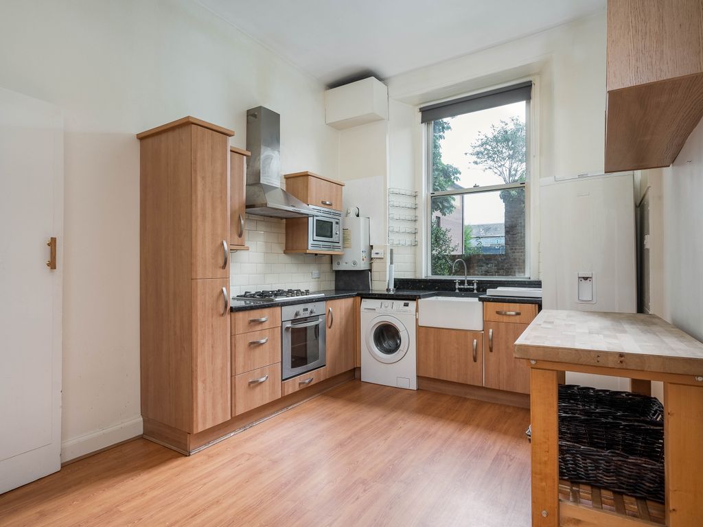 10 Flat 1, Dudley Avenue South, Edinburgh EH6  