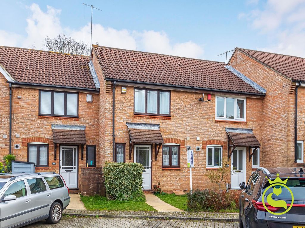 2 bed terraced house for sale in Doulton Gardens, Poole BH14, £350,000