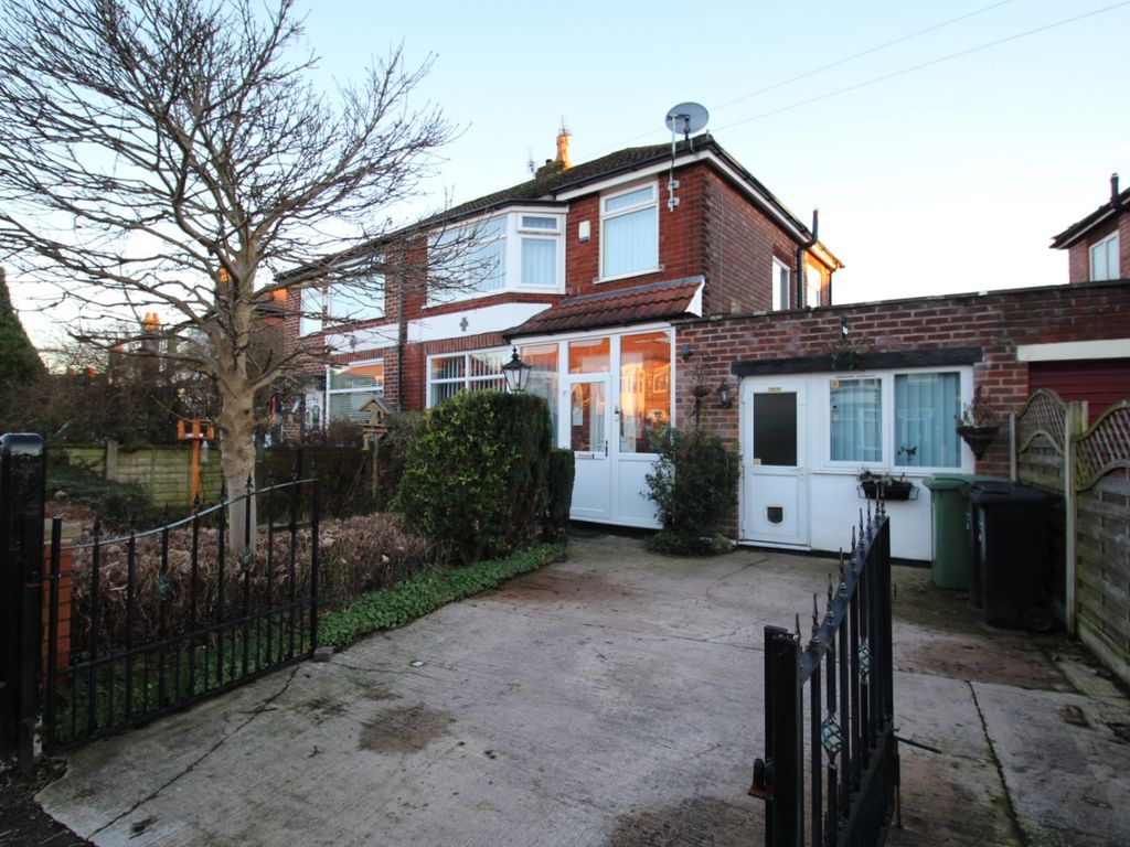 3 bed semidetached house for sale in Somers Road, Reddish, Stockport