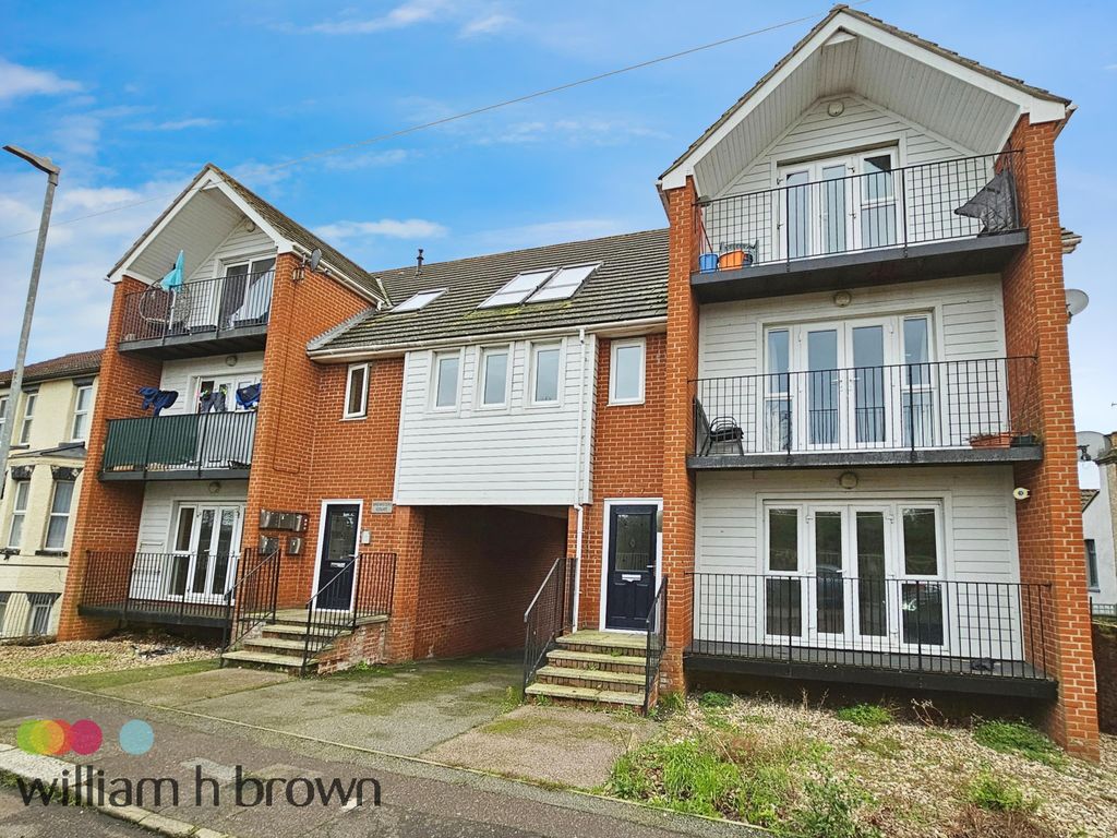 1 bed flat to rent in Stour Road, Harwich CO12, £600 pcm Zoopla