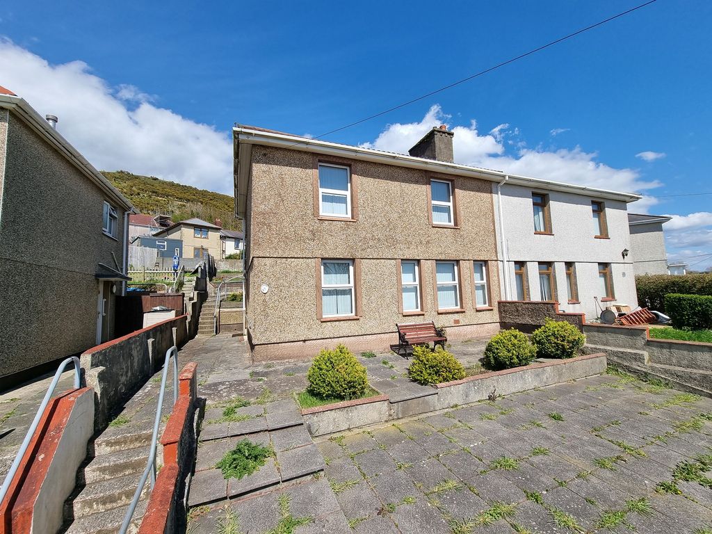 3 bed semidetached house for sale in Grenfell Park Road, St. Thomas