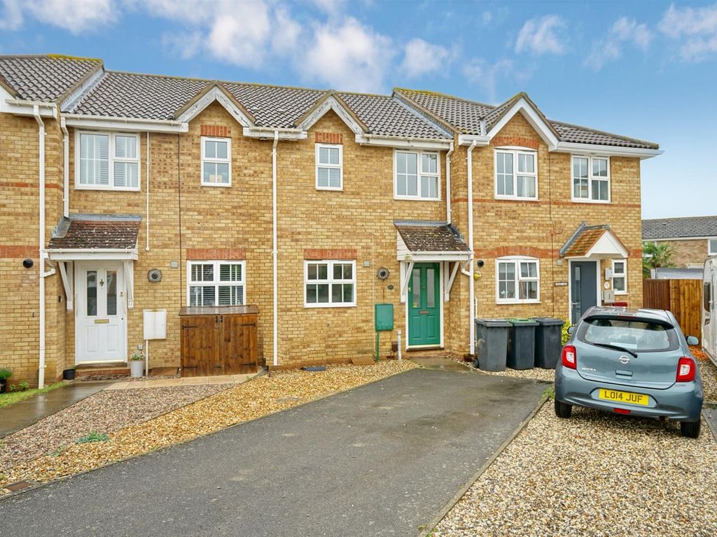 2 bed terraced house to rent in Warkworth Close, Sandy SG19, £950 pcm